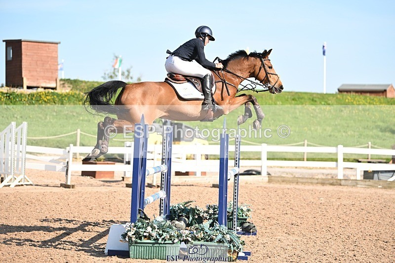 250510-171915-12317 - Cls 25 Snr Newcomers