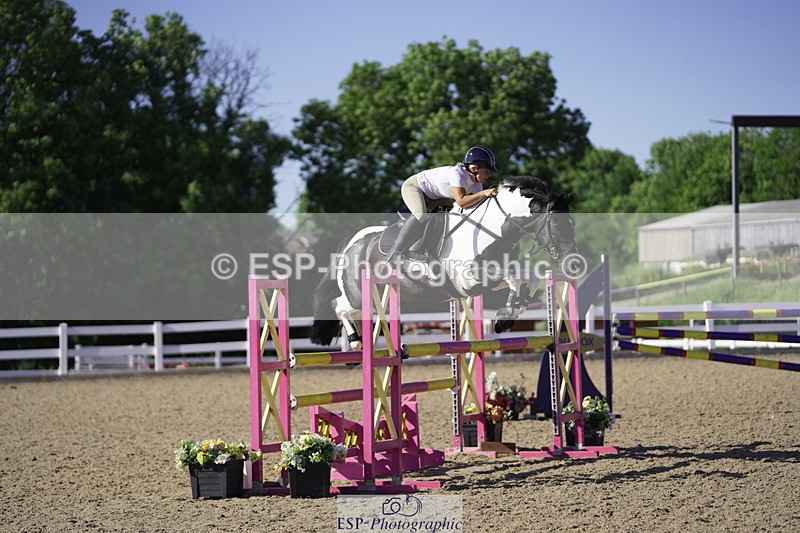 230624A-180530-02909 - Cls 33 1.05m Amateur Quali