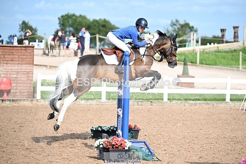 260627-175108-05871 - Cls 27 Foxhunter and 1.10m