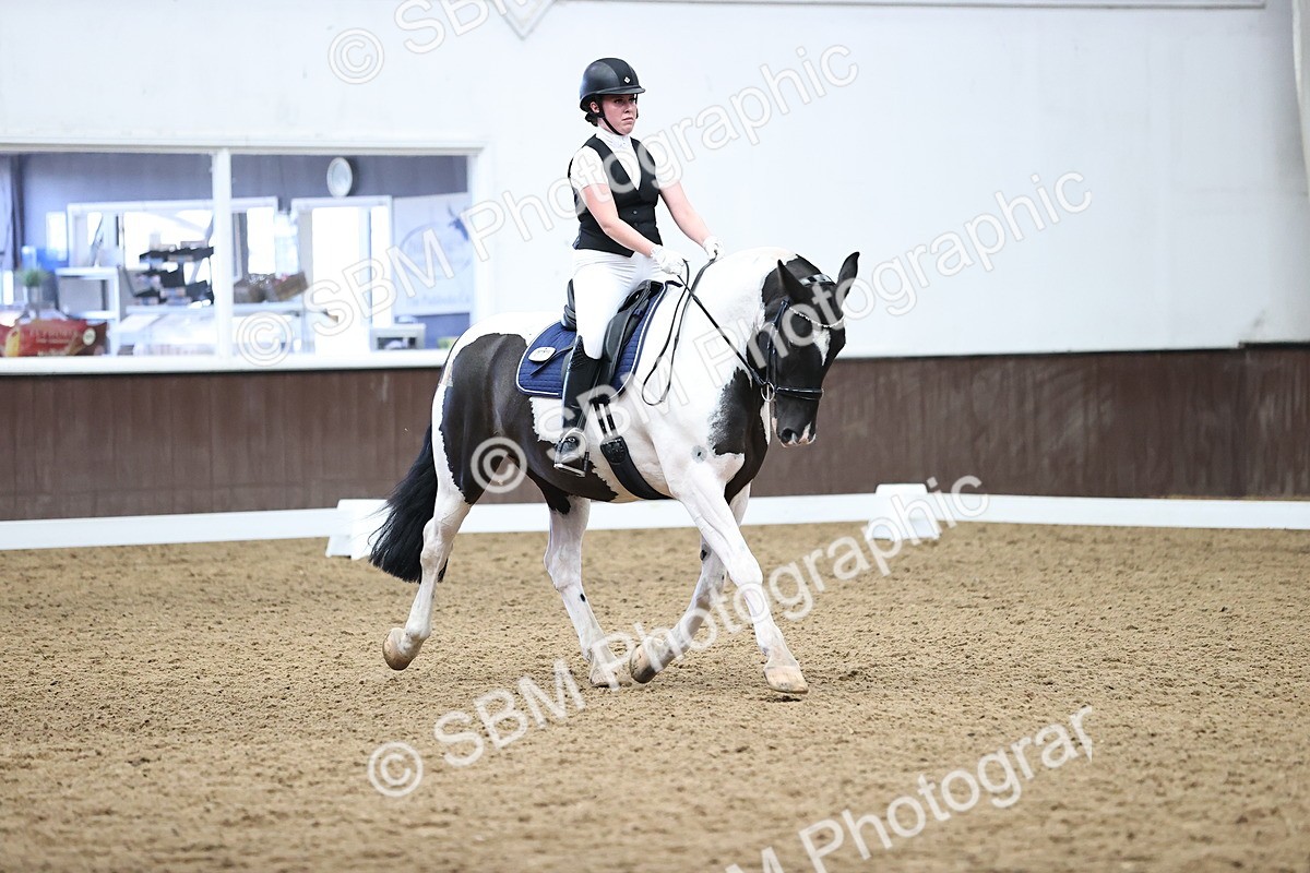 SBM_003565 - Novice 4 - 14.47-16.34