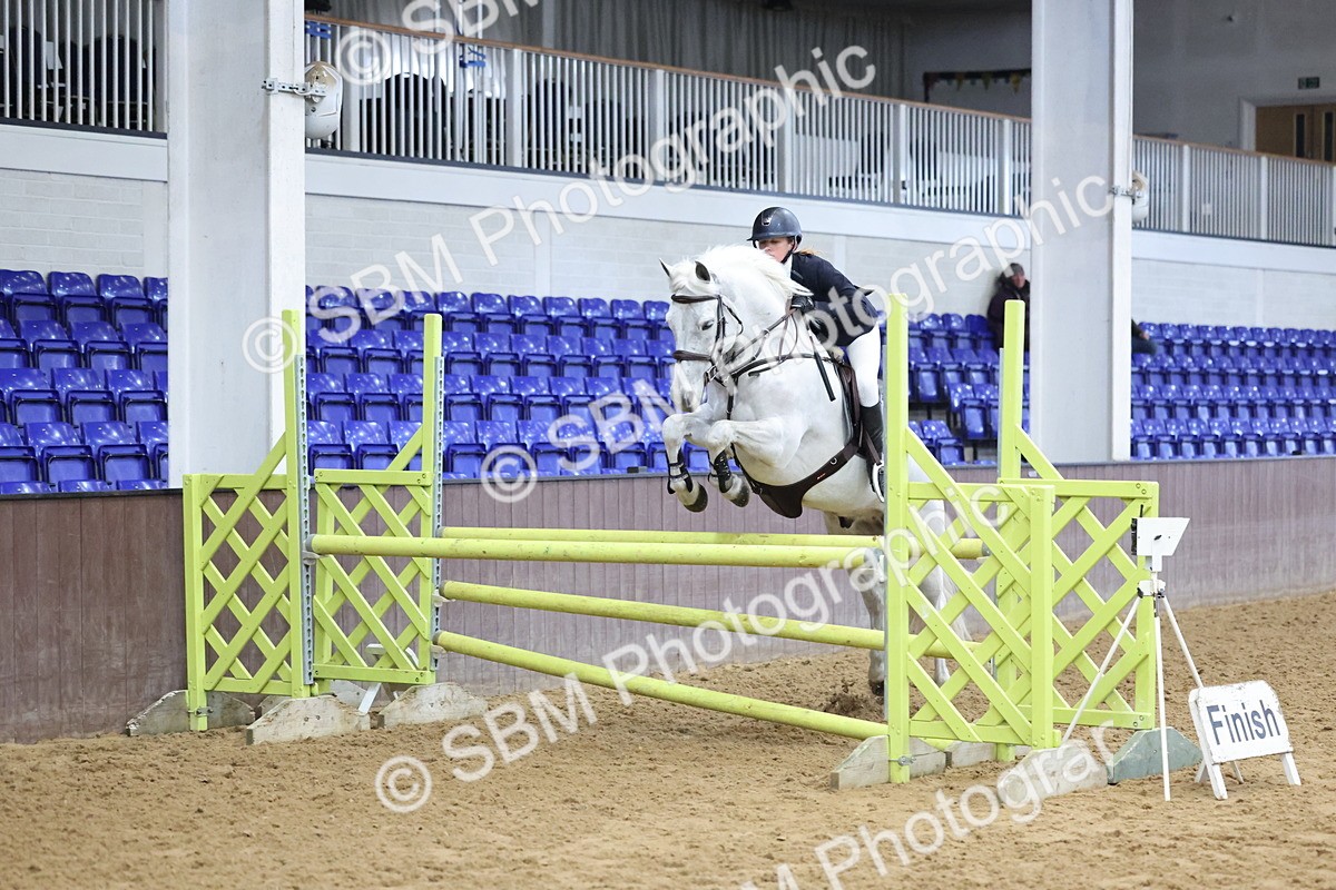 SBM_002132 - Class 4 - Blue Chip Pony Newcomers - 1.00m