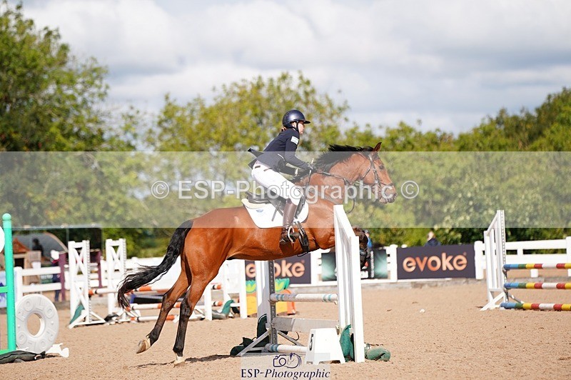 250921-114050-02763 - Cls 21+22 Club and Schools 70cm