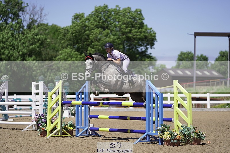 230624A-142140-01829 - Cls 25 Pony Newcomers & 1m Open