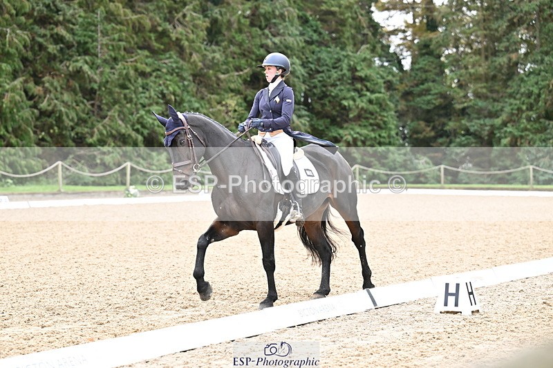 251023A-114910-01784 - C-230-Ciara.O.Connor