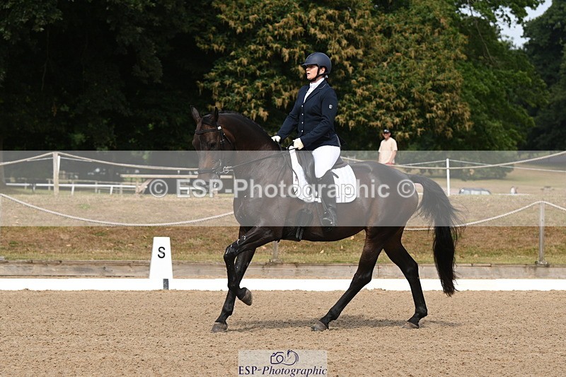 250719A-101244-03294 - 049-Veronica.Roberts-For.J'Adore