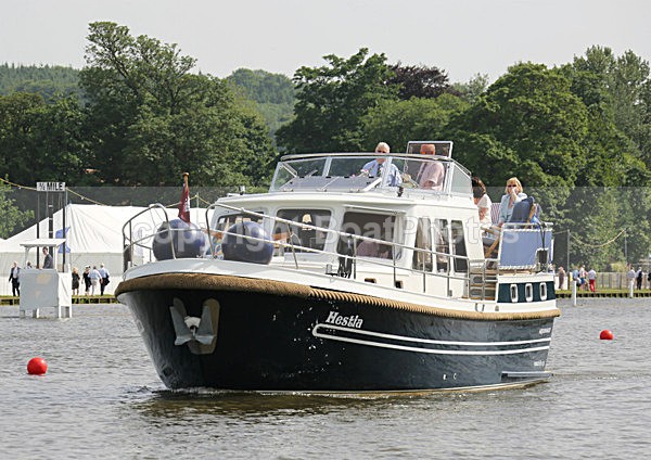 120628 HESTIA WT7A0781 - HENLEY ROYAL REGATTA Thurs 28th June 2012