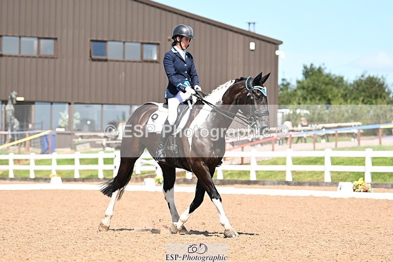 240816A-142008-05563 - 275-Alys.Matravers-Tiger.Mazariti