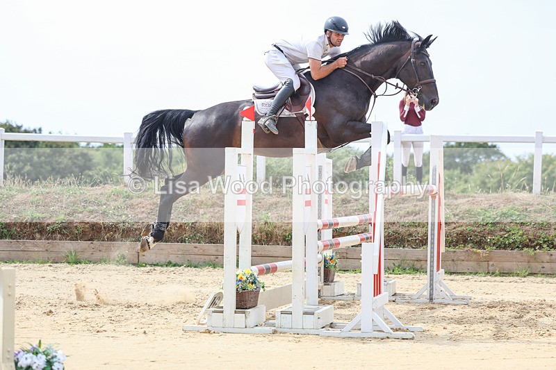 3E7A4519 - Class 9: Senior 1.30m open