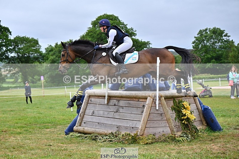 250524A-100108-08877 - A-014-Anna.Price-BLAKENEY.SURPRISE