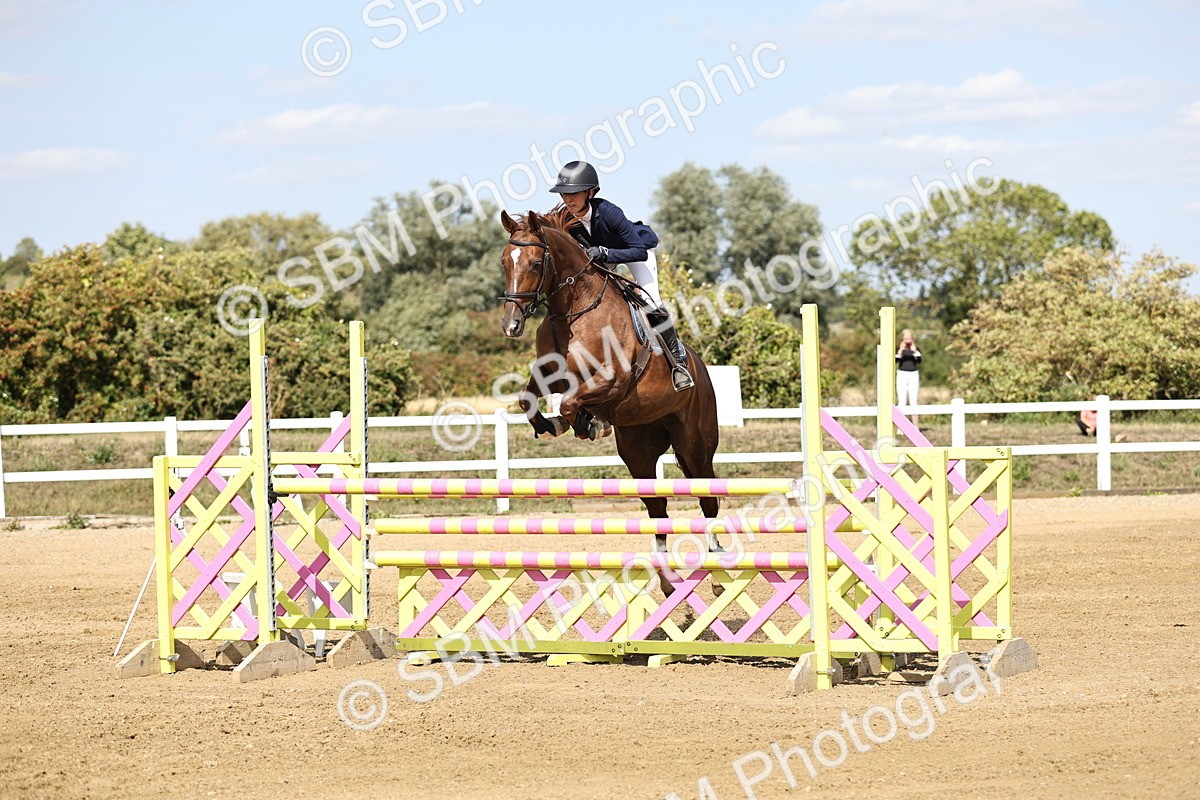 SBM_005143 - Class 6 = Senior Newcomers - 1.10m Open