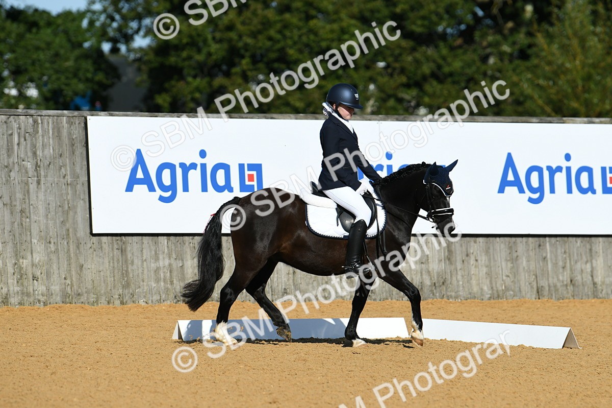 SBM_16329_D4 - Small Tour Championship - Intro B - Emma G.