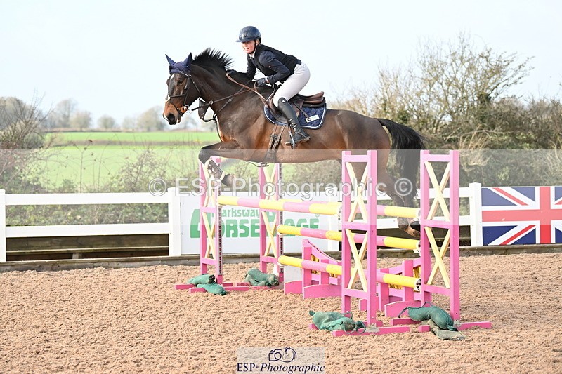 231209A-123748-01793 - Cls 12 Newcomers & 1.10m Open