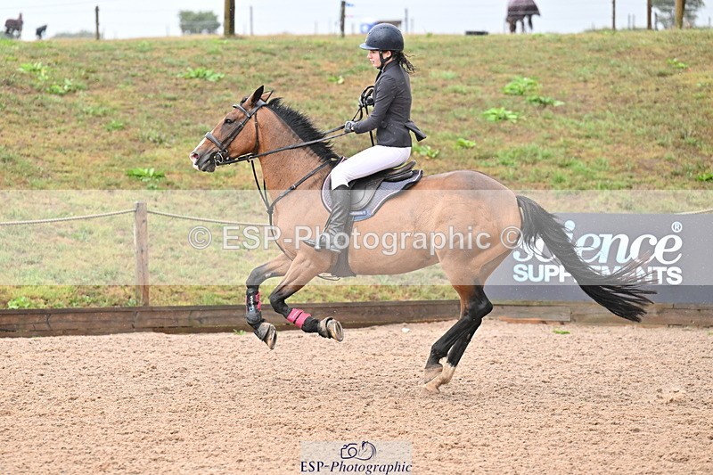 250827B-104916-00157 - Clear Round & Cls 1 Brit Nov 90cm
