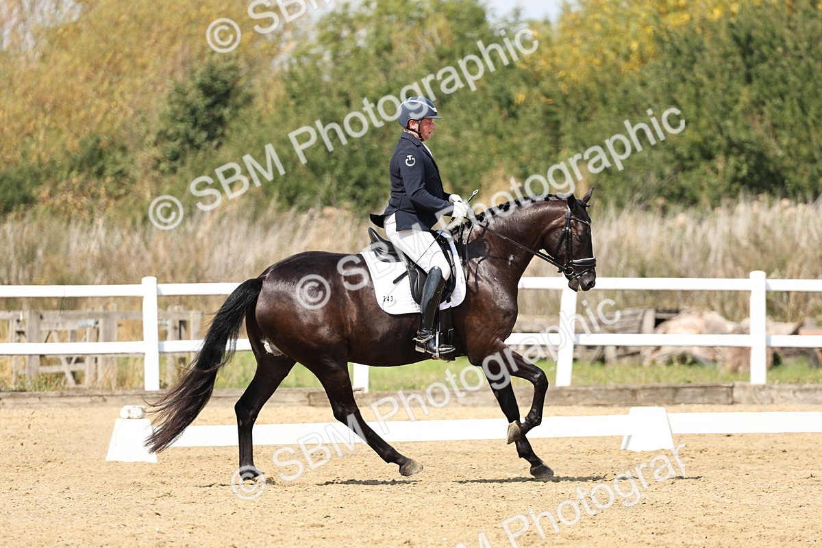 SBM_018613 - Class 16 - Novice 5 - 12.08-13.11