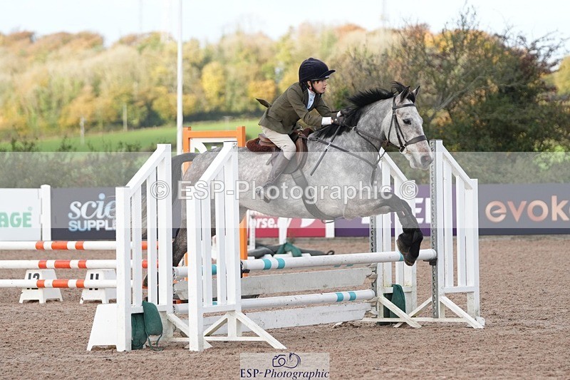 251025-103256-00079 - Cls 1+3 10 Yrs + Pony Intro 70cm