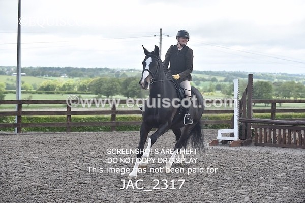 JAC_2317 - CLASS 3 Intermediate Working Hunter