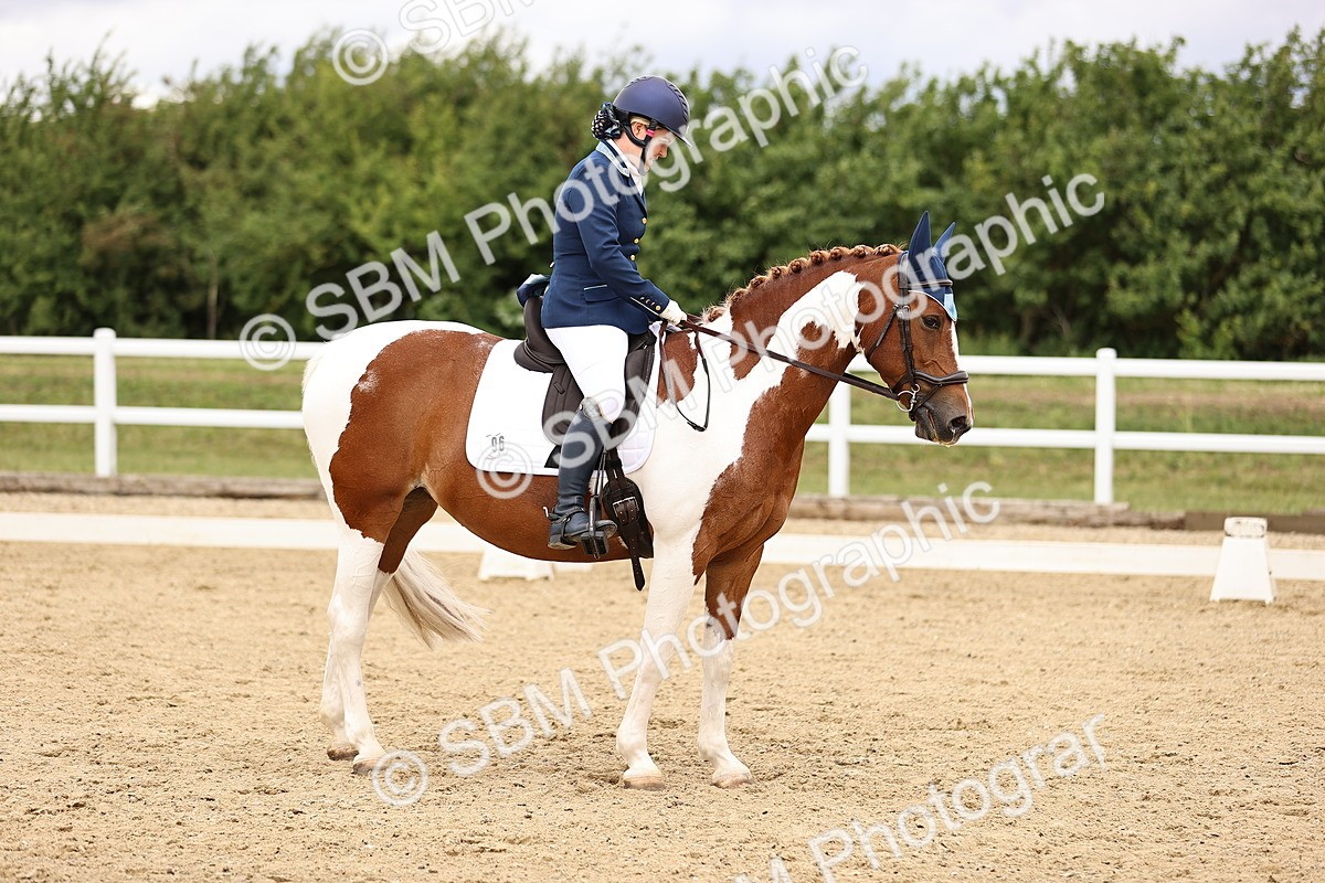SBM_002856 - Class 2 - Novice 4 - 12.00-13.10