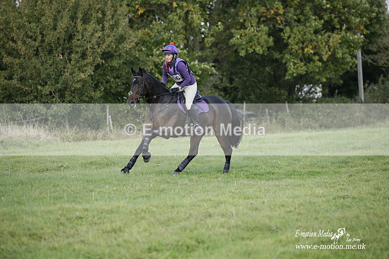  WWHT 171021 3912 - Open (1.00m)  17/10/21