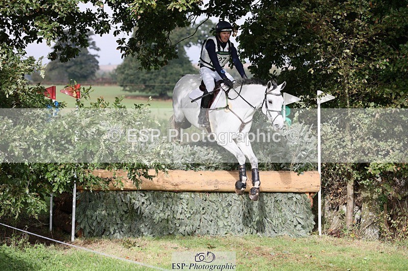 231020-105118-06265 - 027-IE.MR.MCGREGOR-Will.Furlong-XC