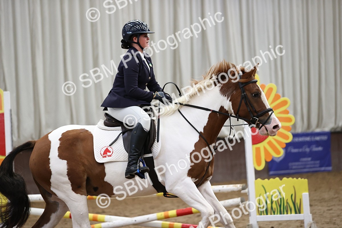 SBM_001700 - Class 5 - Henlow Veterinary Hospital 70cm