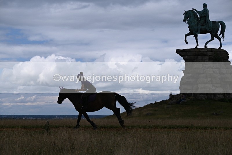 DSC_9458 - Time at Statue 15:11 to 15:58