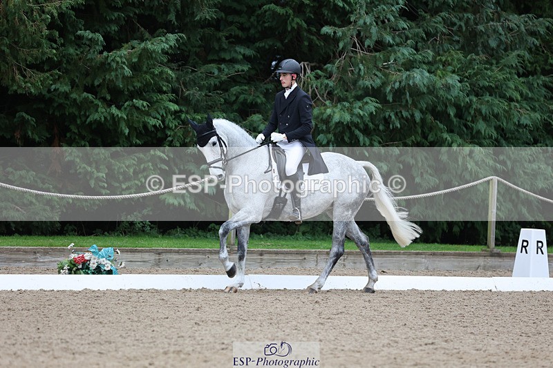 241024-155727-04957 - 236-Musa.Hussain-LIQUID.LUCK