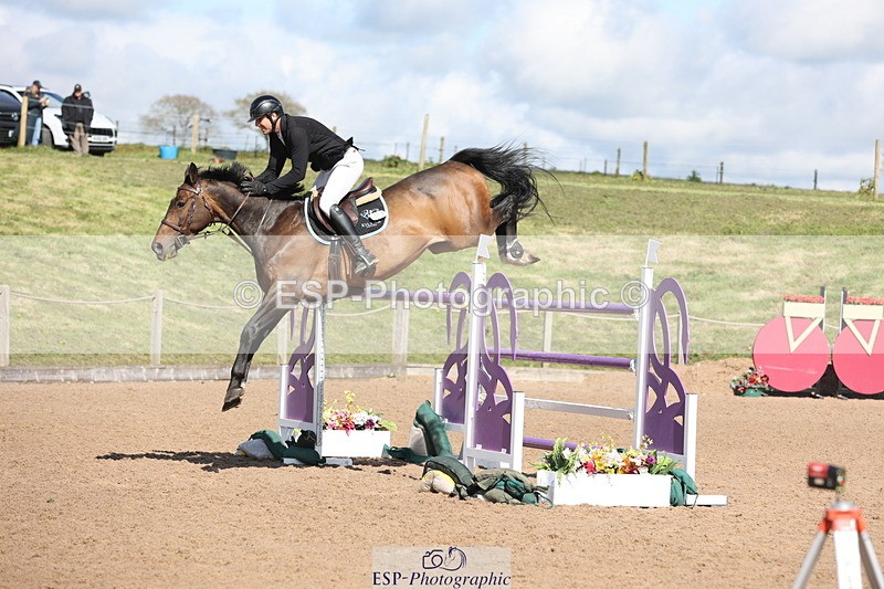 240419A-154416-08908 - Cls 10, 2 Star Big Tour 145cm  15.45 to 16.35 break