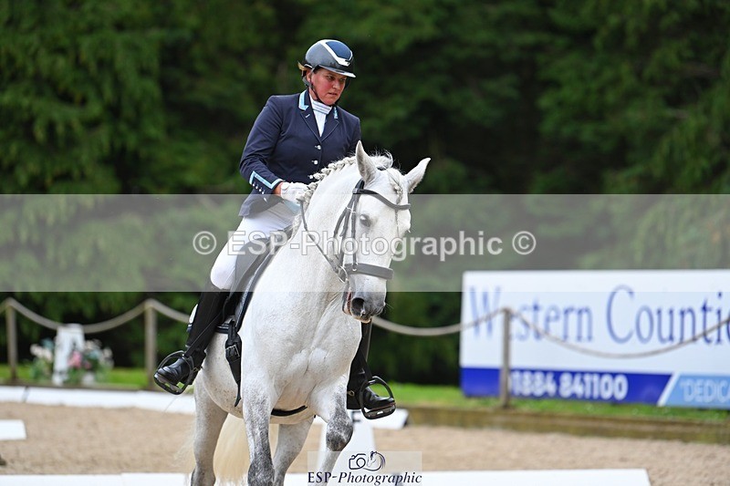 230813-173404-08699 - Cls 14 Medium Silver 16.45 to End