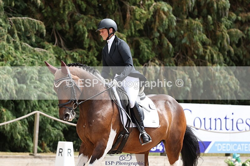 250809A-142005-03967 - 122-Lorraine.MorrisLissyegan.coloured.lady