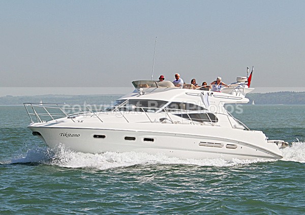 100524 TIKITANO IMG_5845 - Flybridge Cruisers