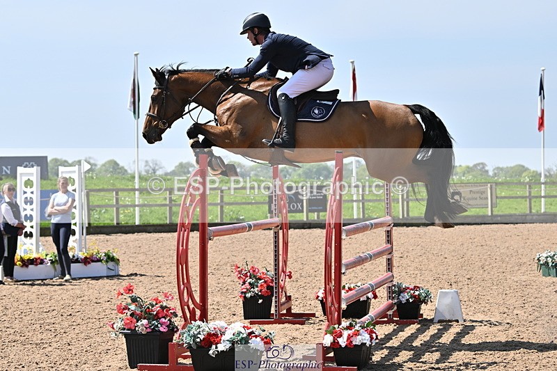 240509A-113335-01210 - Cls 9 Snr 1.20m Open