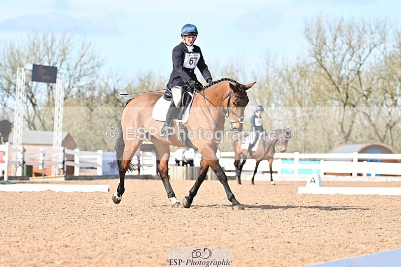 240324A-142552-04033 - Novice 27, 14.30 to 15.25