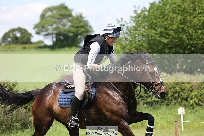 240525-131417-13438 - 113-MONANORE_GOLD-Jemima_Hughes