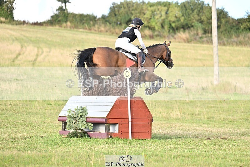 250831-183000-01504 - S-904-Iona.Stokes