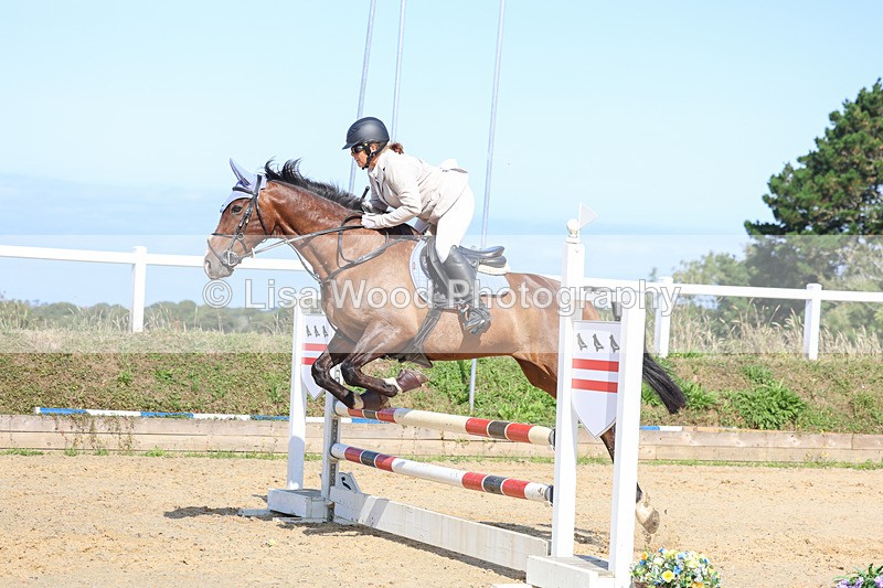 3E7A0518 - Class 4: Senior British Novice/90cm open