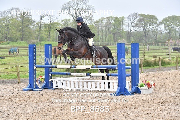 BPP_8685 - CLASS 24 SUN Senior BritiNovice/ 90cm Open