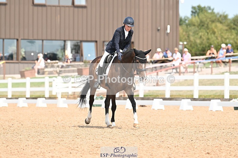 250816-133716-04876 - 079-Nicola.LomaxSimply.Bea