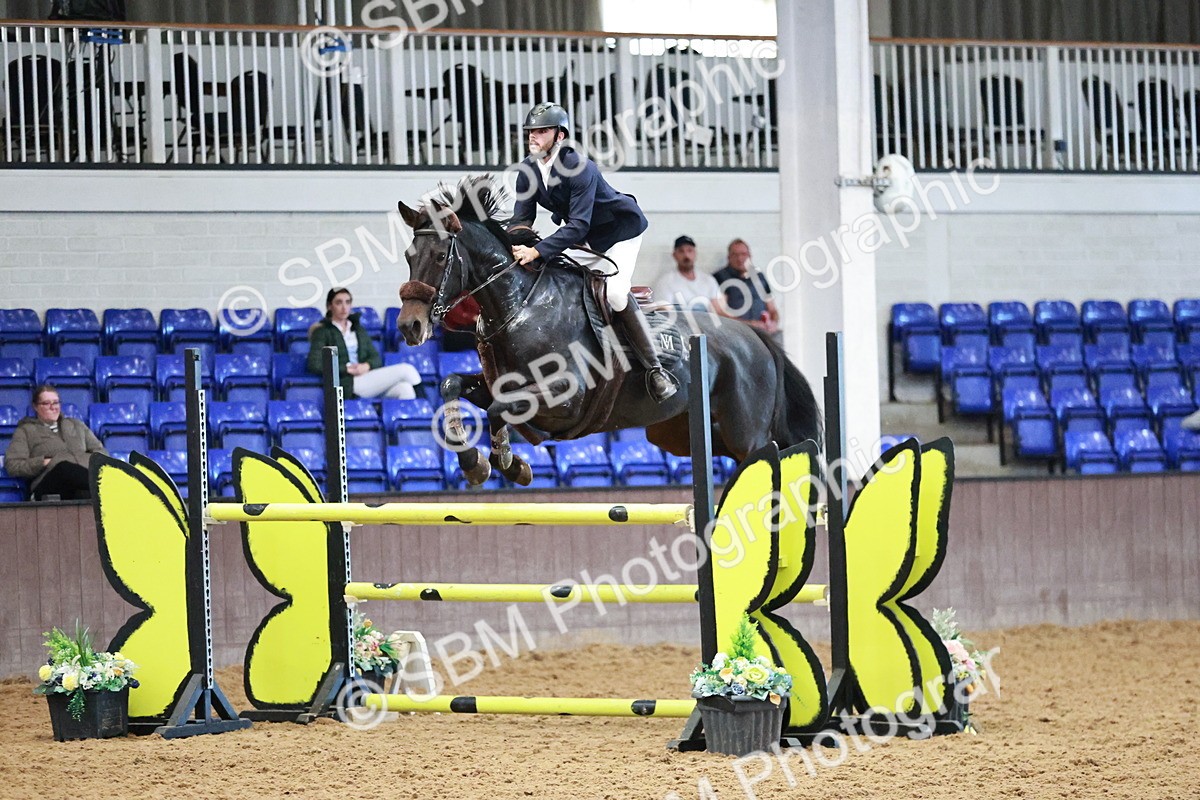 SBM_001880 - Class 5 - Senior Foxhunter 1.20m