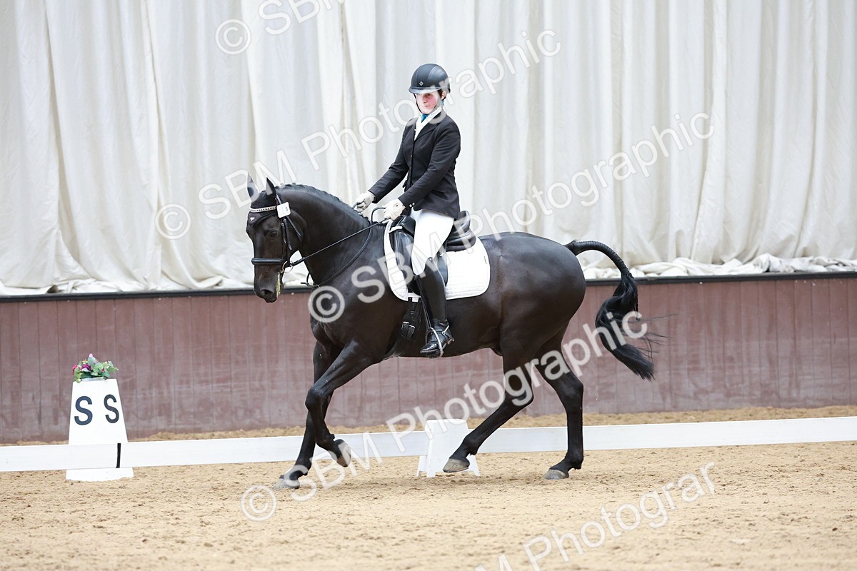 SBM_009933 - Class 6b - Novice 6 - 12.40-13.43