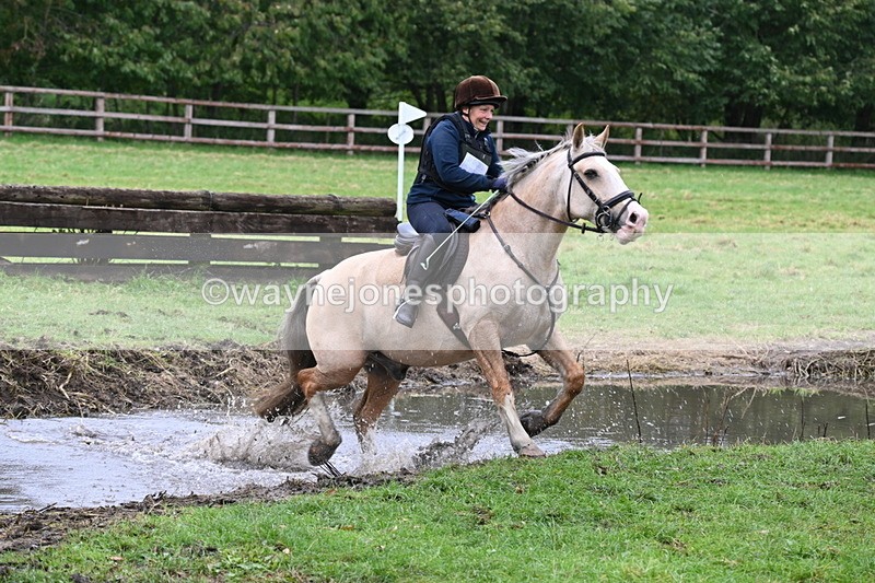 WJ6_6587 - Time at Photographer 12:41 to 13:05