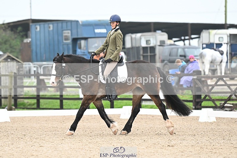 241103-102359-00324 - Intro 3 - 9.40 to 10.40