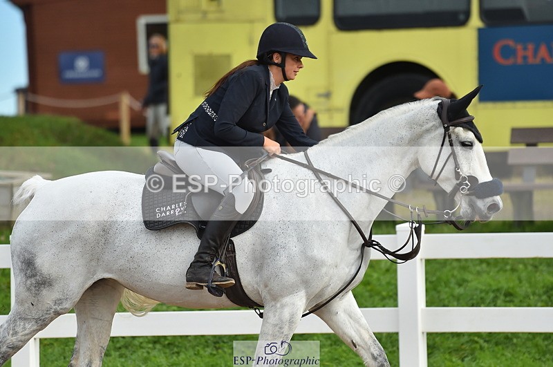 231111A-123318-01888 - Cls 12 Newcomers & 1.10m Open