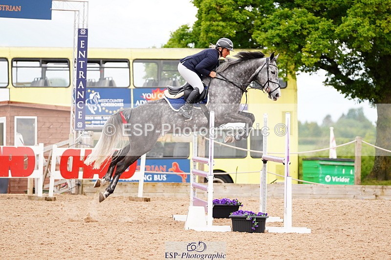 240524A-093818-02533 - Cls 13 Snr 1.05m and 1.10m