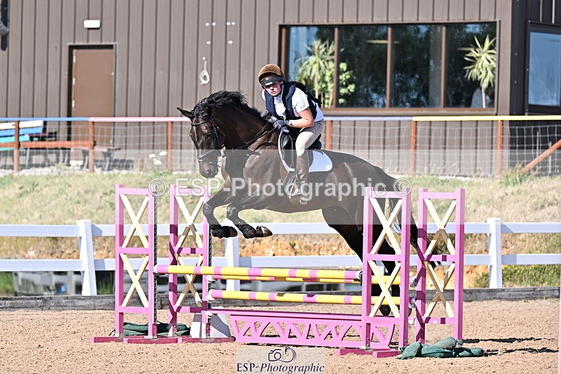 250708A-175734-00392 - 80cm Classes