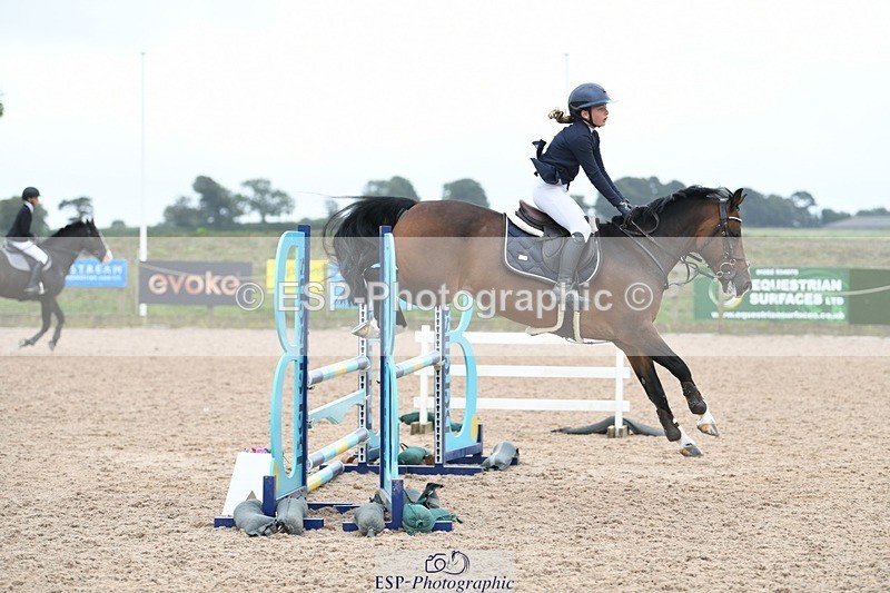 250807-110845-00488 - 90cm Round 1