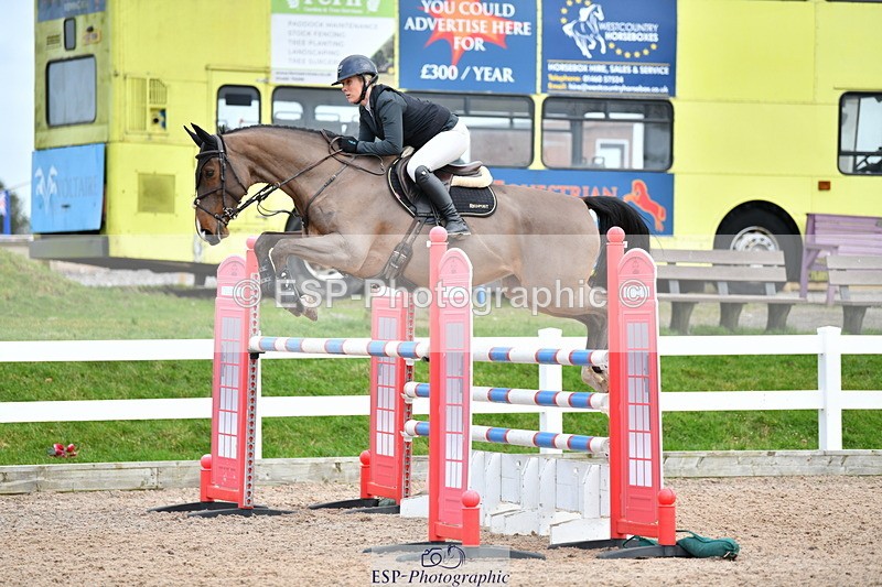 240124A-144826-00891 - Cls 5 Foxhunter & 1.20m Open