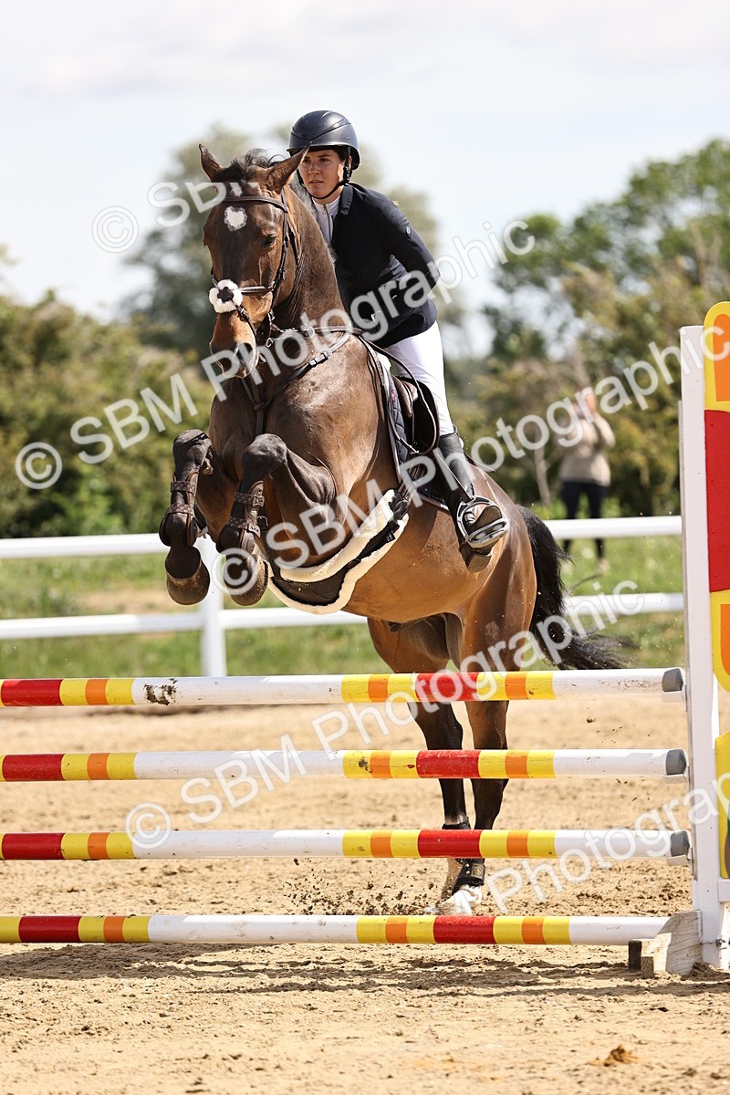 SBM_002211 - Class 9 - Senior British Novice - 90cm