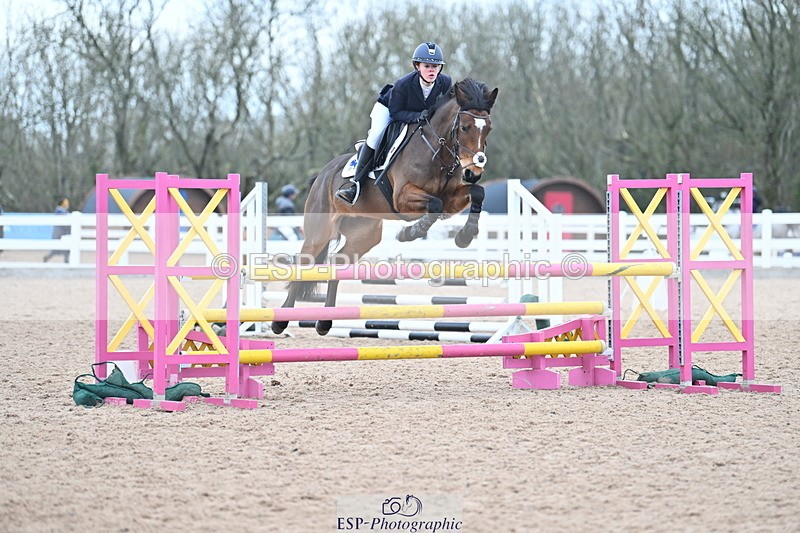 240128A-120853-00786 - Cls 4 Pony Newcomers and 1m Open