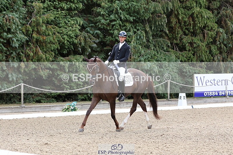 250809A-112255-03154 - 124-Mark.ForrestMarchioness.De.Fleurs