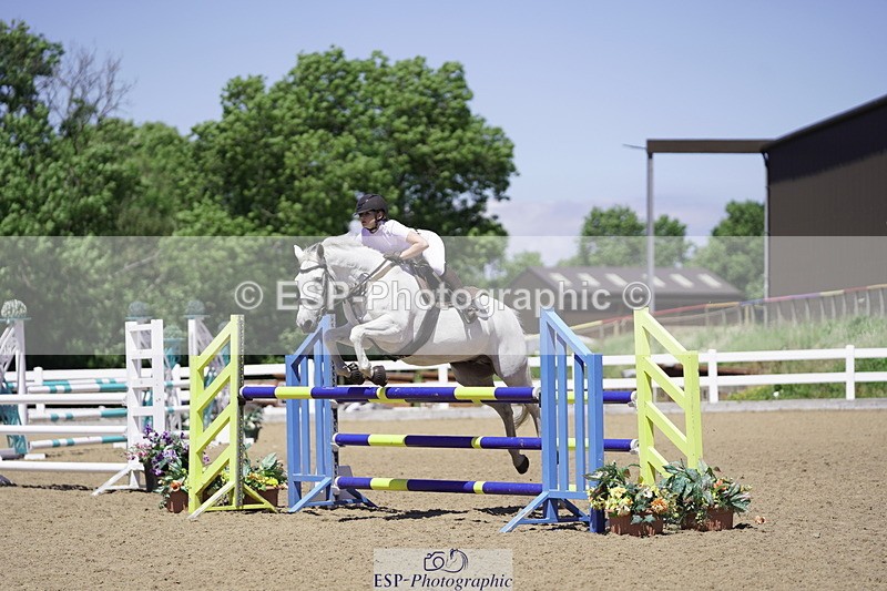 230624A-140404-01748 - Cls 25 Pony Newcomers & 1m Open